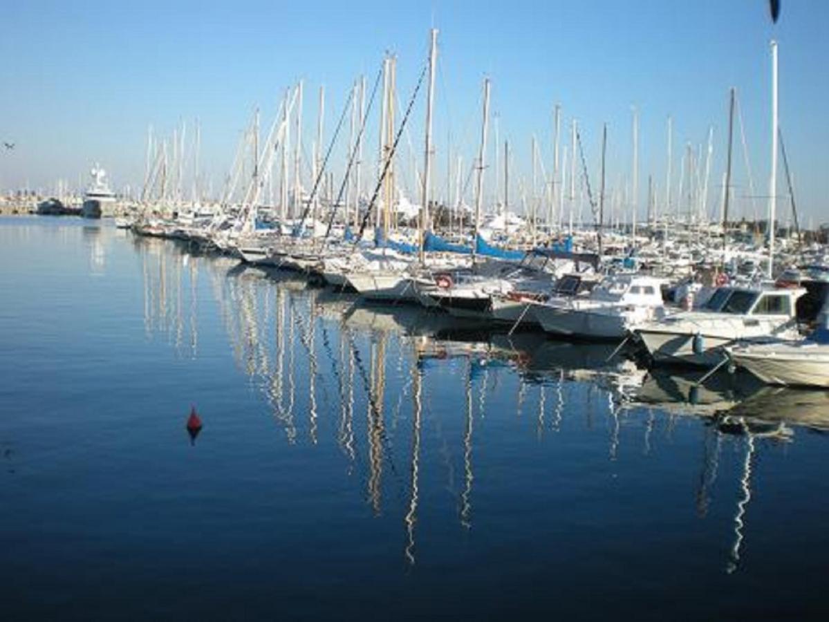 Casa Gialla Imperia Bagian luar foto