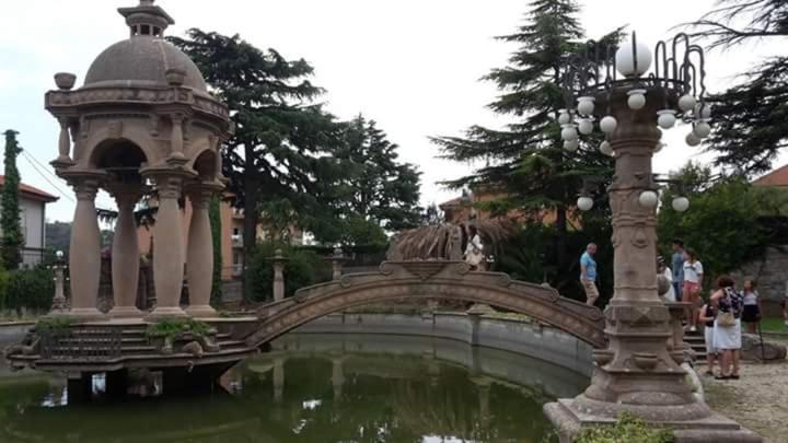 Casa Gialla Imperia Bagian luar foto